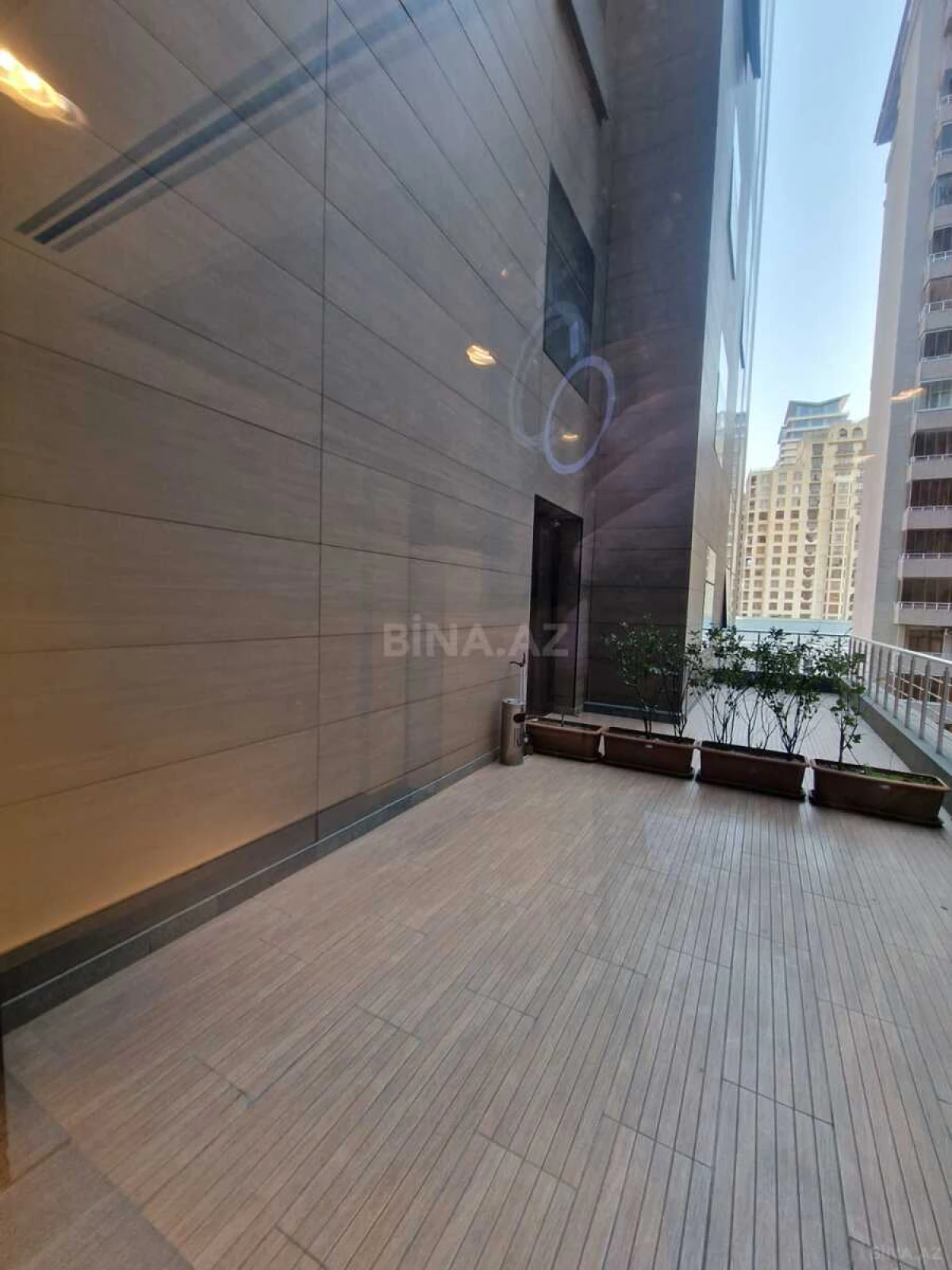 Kirayə verilir 5 otaqlı ofis 178 m²