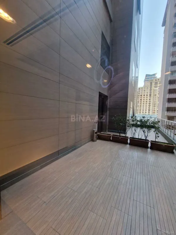 Kirayə verilir 5 otaqlı ofis 178 m²