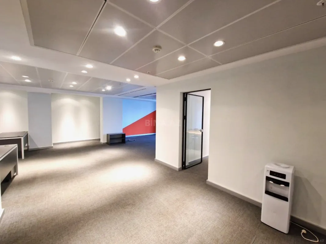 Kirayə verilir 5 otaqlı ofis 178 m²