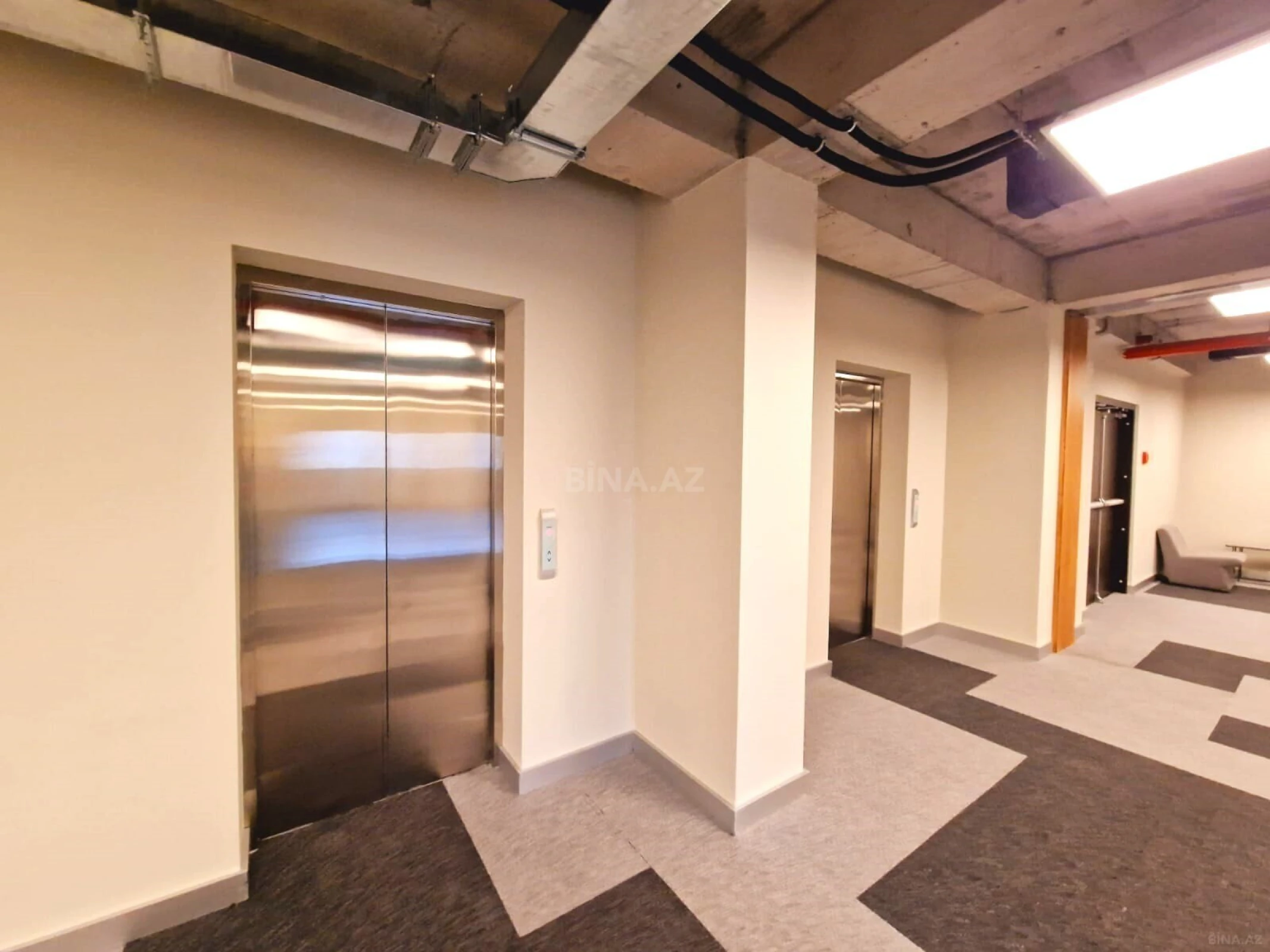 Kirayə verilir 5 otaqlı ofis 178 m²