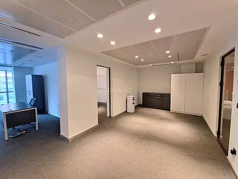 Kirayə verilir 5 otaqlı ofis 178 m²