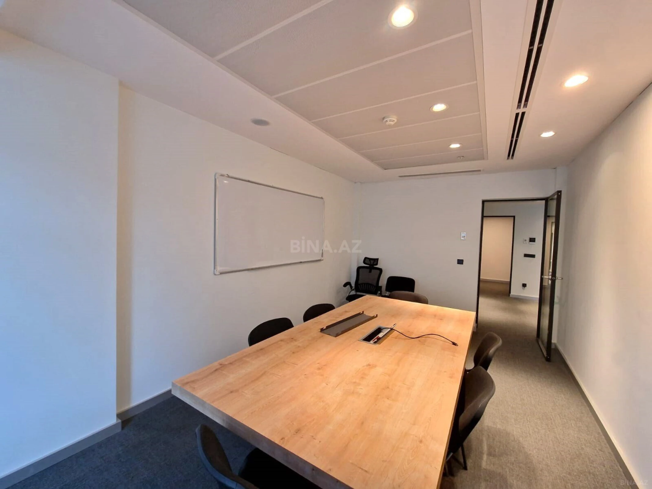 Kirayə verilir 5 otaqlı ofis 178 m²