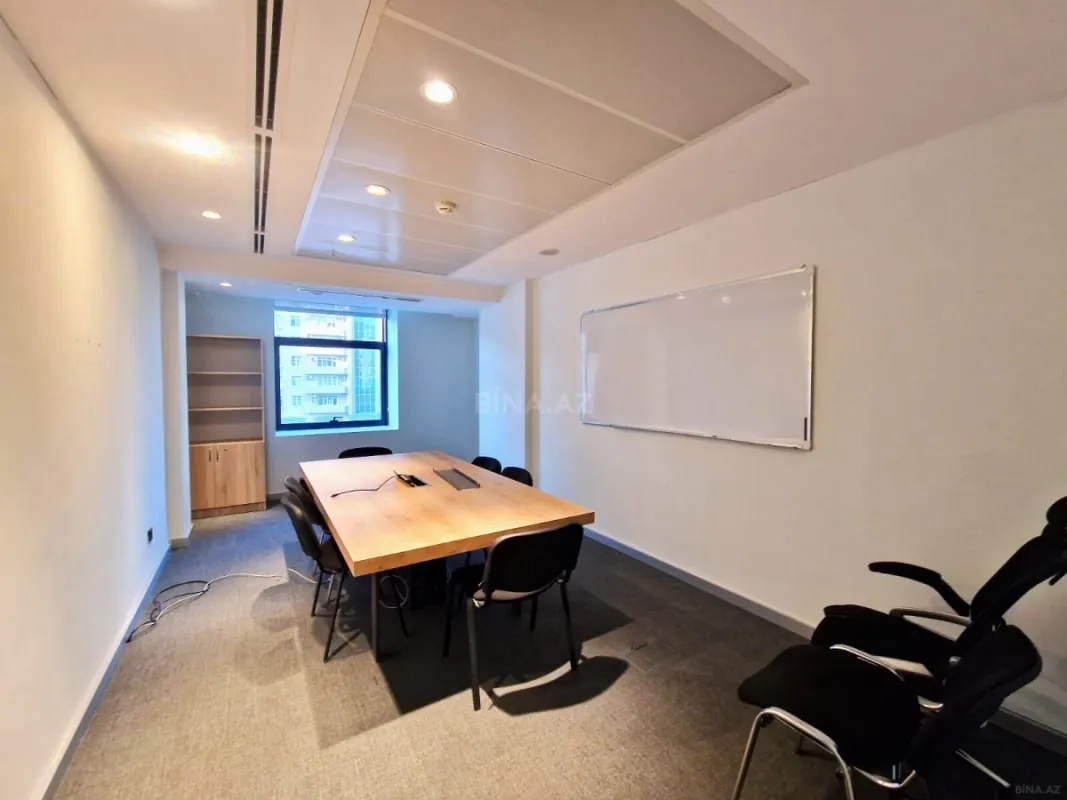 Kirayə verilir 5 otaqlı ofis 178 m²