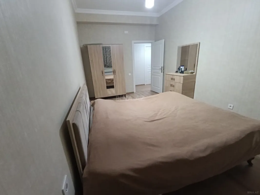 Kirayə verilir 2 otaqlı mənzil 75 m²