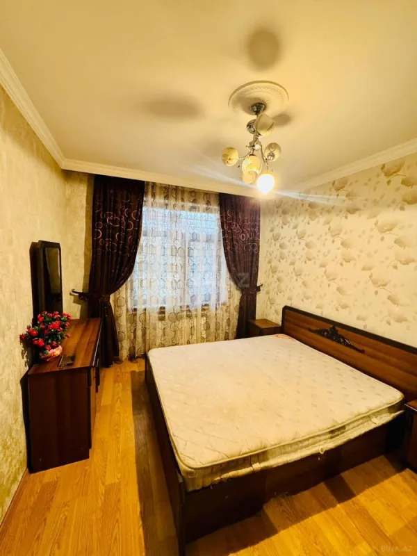 Kirayə verilir 2 otaqlı mənzil 65 m²