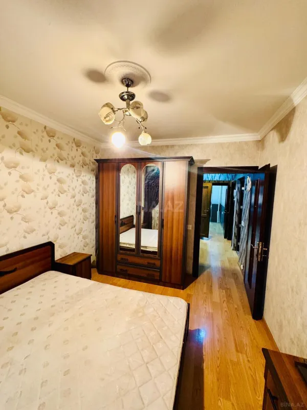 Kirayə verilir 2 otaqlı mənzil 65 m²