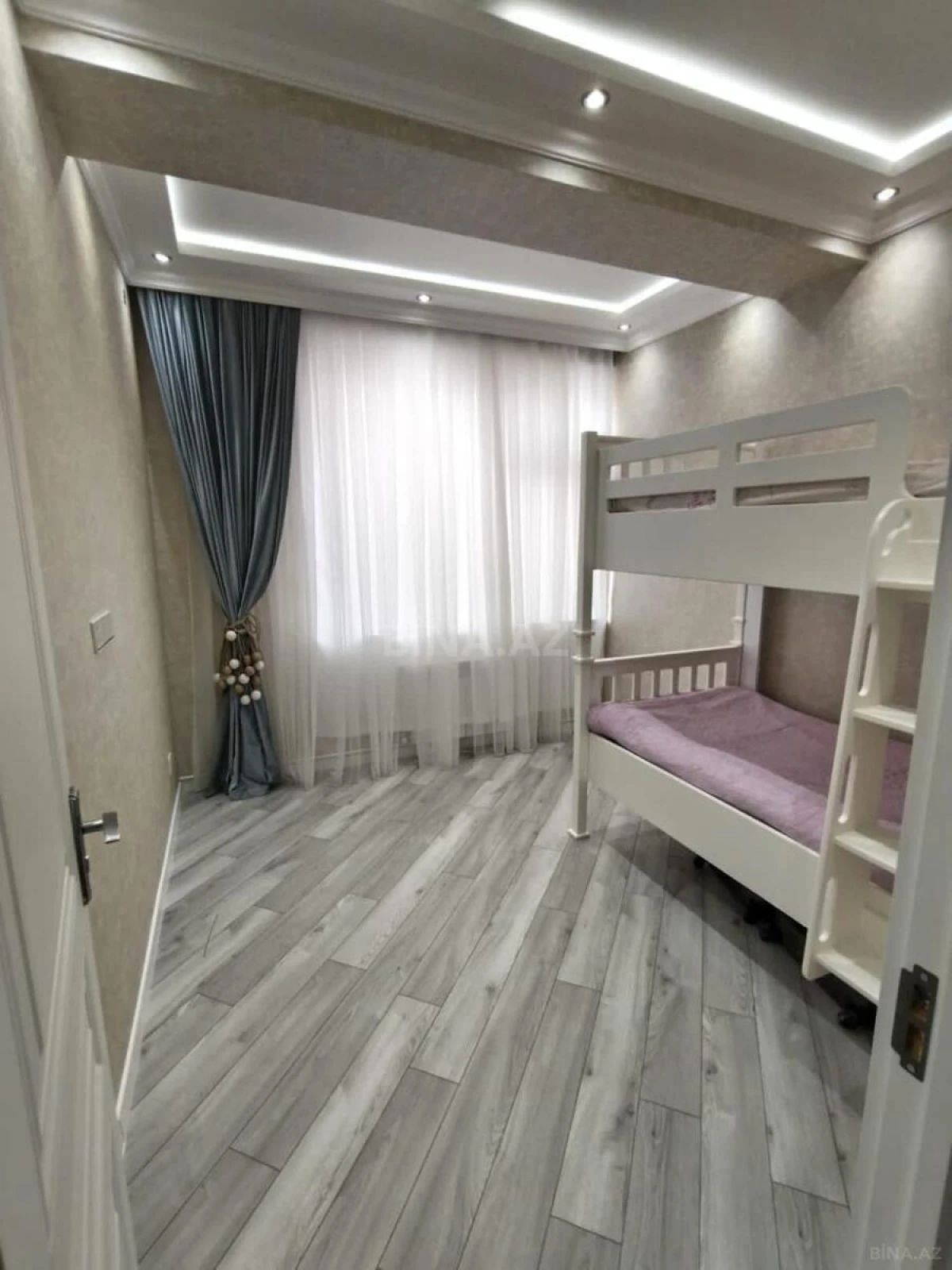 Kirayə verilir 3 otaqlı mənzil 80 m²