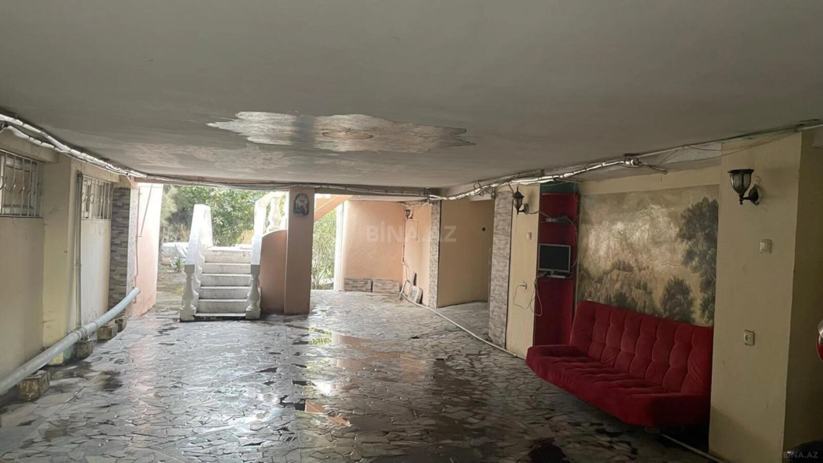 Satılır 15 otaqlı ofis 500 m²