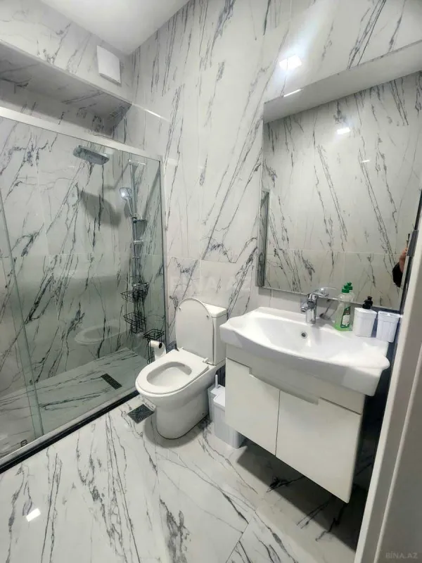 Kirayə verilir 2 otaqlı mənzil 90 m²