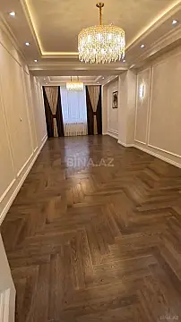 Satılır 4 otaqlı mənzil 173 m²