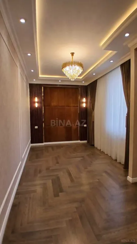 Satılır 4 otaqlı mənzil 173 m²
