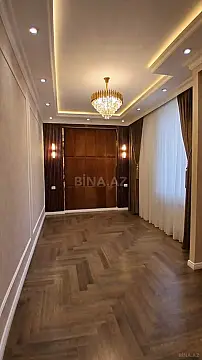 Satılır 4 otaqlı mənzil 173 m²