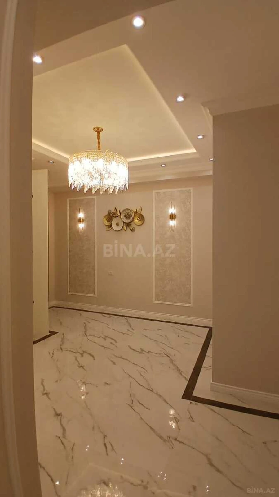 Satılır 4 otaqlı mənzil 173 m²