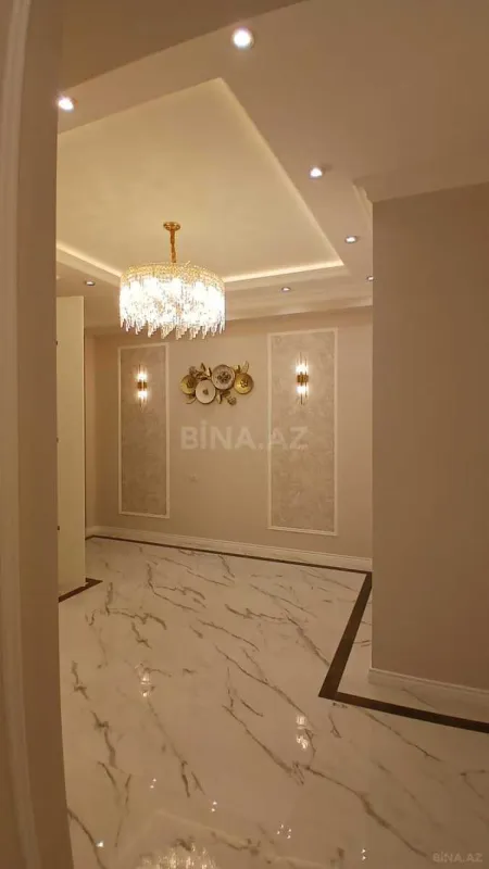 Satılır 4 otaqlı mənzil 173 m²