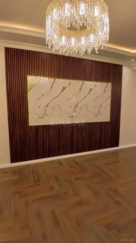 Satılır 4 otaqlı mənzil 173 m²