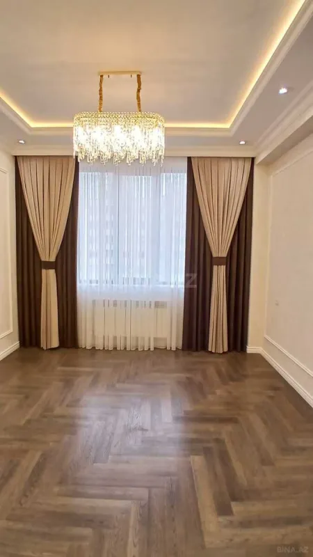 Satılır 4 otaqlı mənzil 173 m²