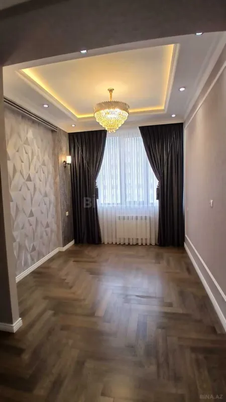 Satılır 4 otaqlı mənzil 173 m²