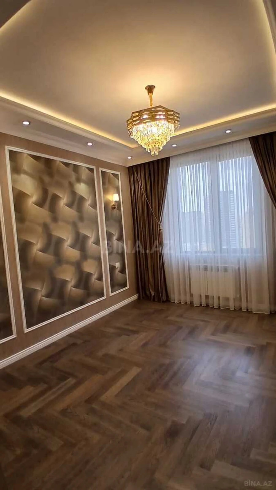 Satılır 4 otaqlı mənzil 173 m²