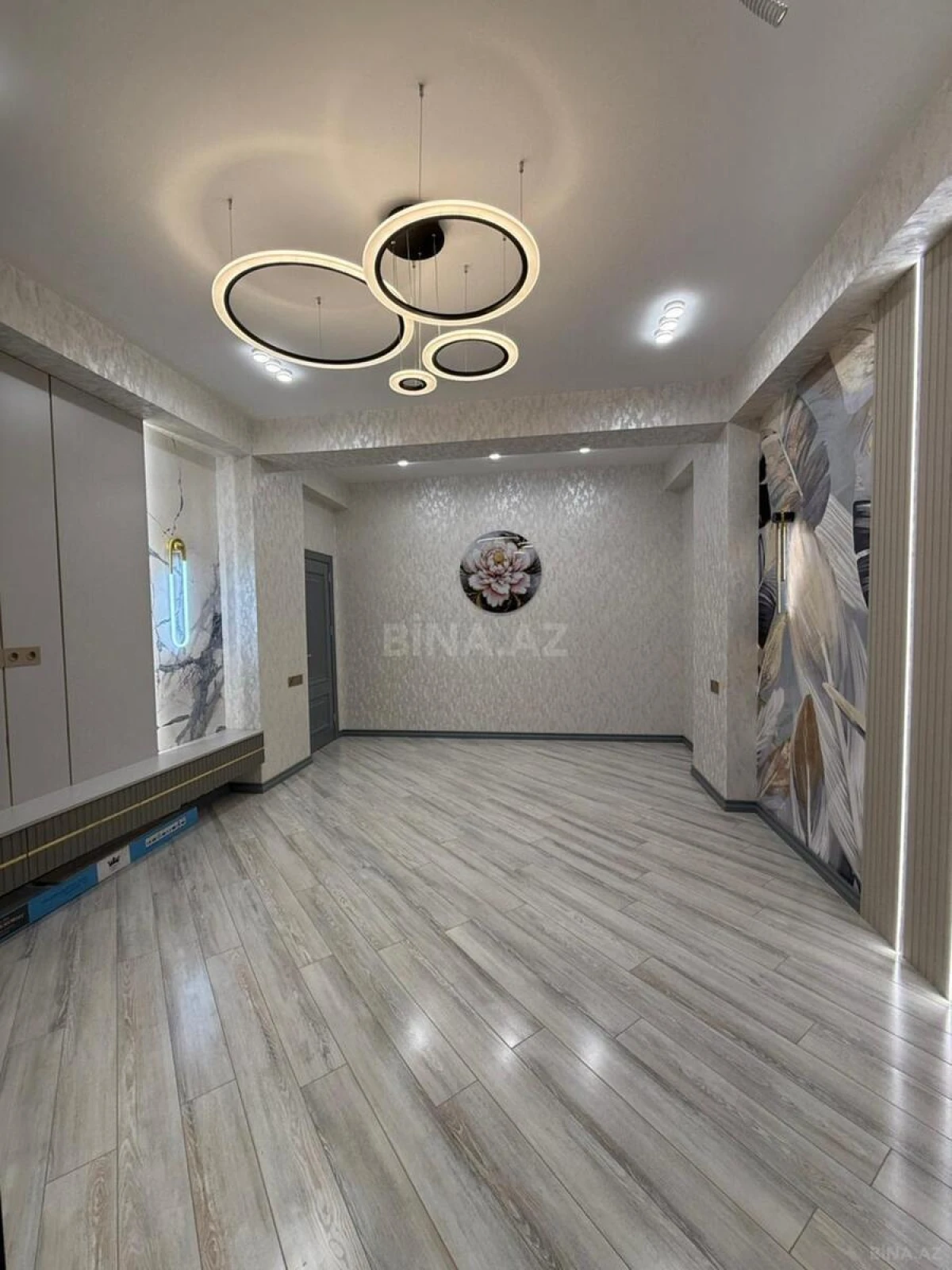 Satılır 3 otaqlı mənzil 96 m²