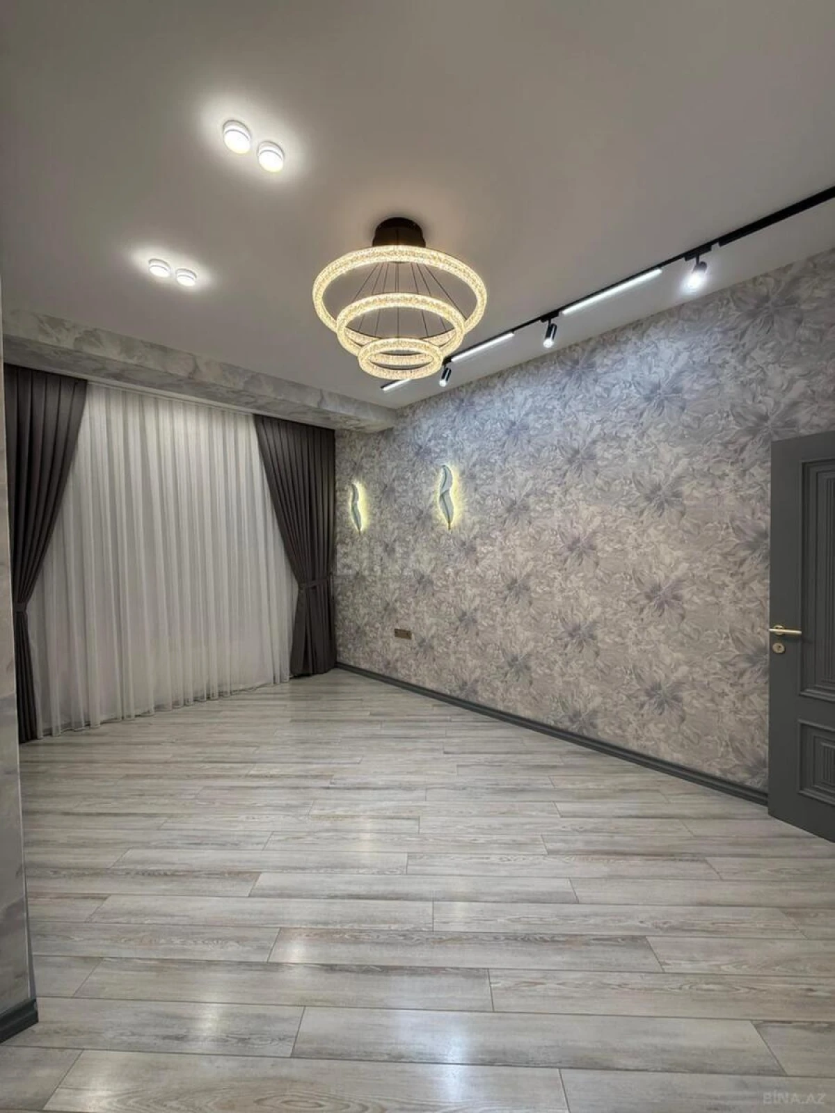 Satılır 3 otaqlı mənzil 96 m²