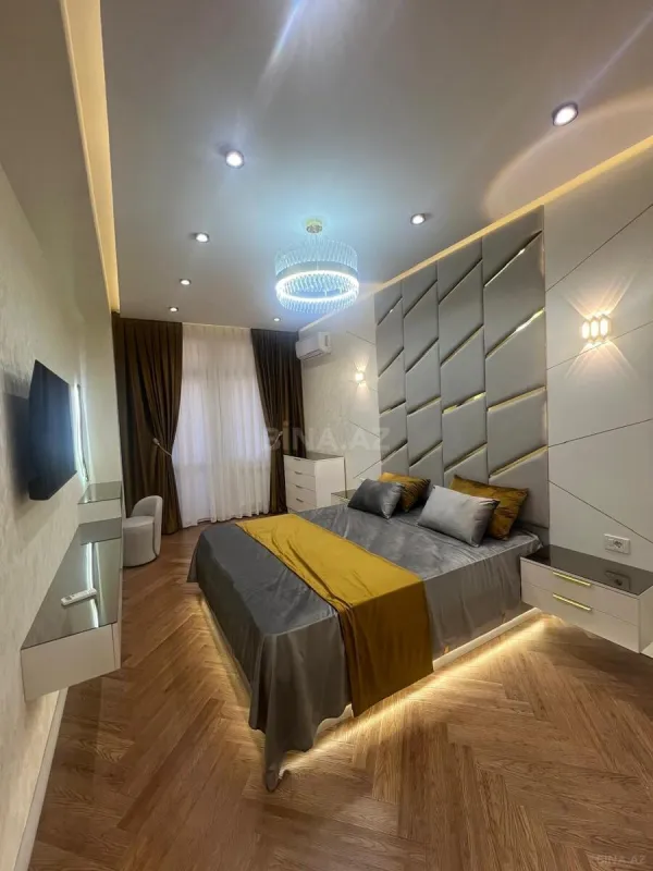 Satılır 3 otaqlı mənzil 108 m²