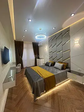 Satılır 3 otaqlı mənzil 108 m²
