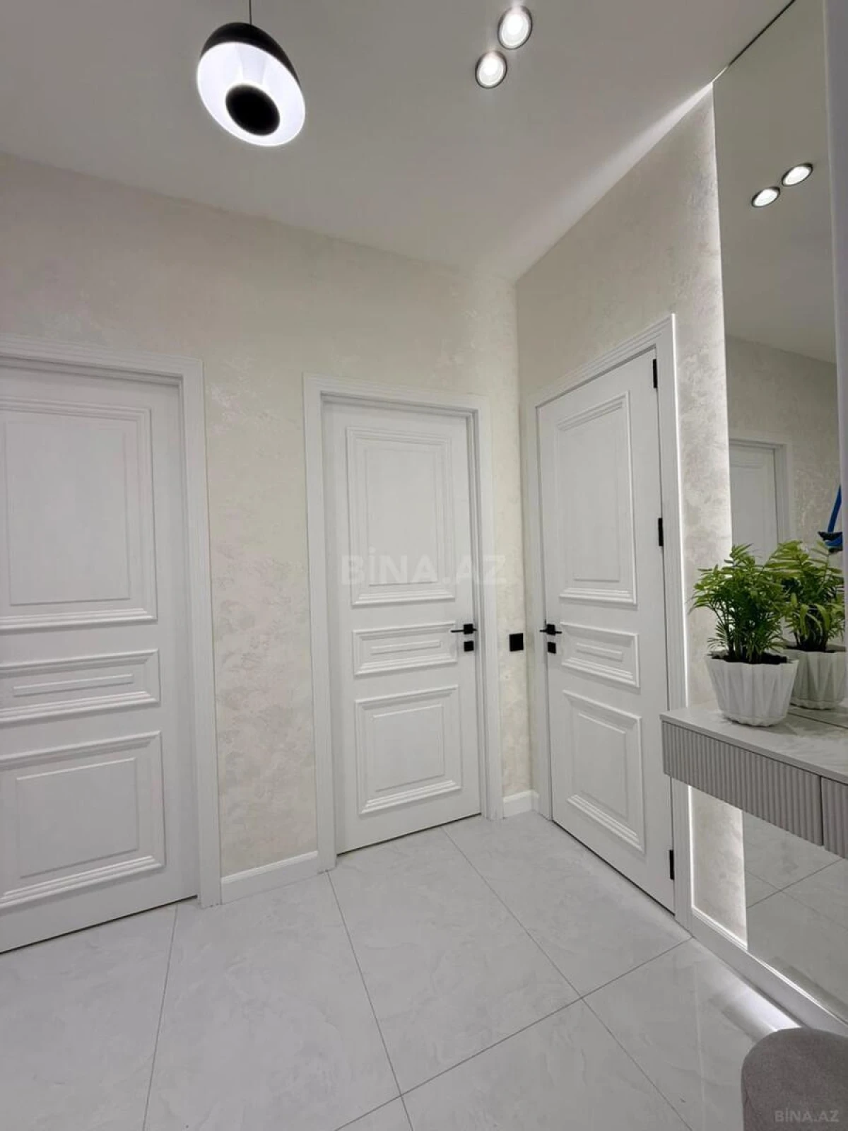 Satılır 2 otaqlı mənzil 80 m²