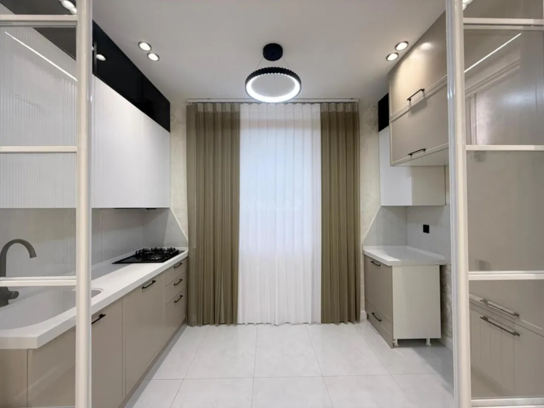 Satılır 2 otaqlı mənzil 80 m²