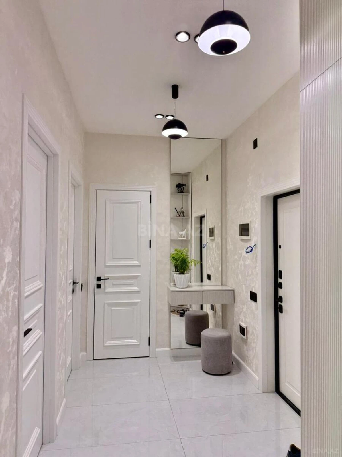 Satılır 2 otaqlı mənzil 80 m²