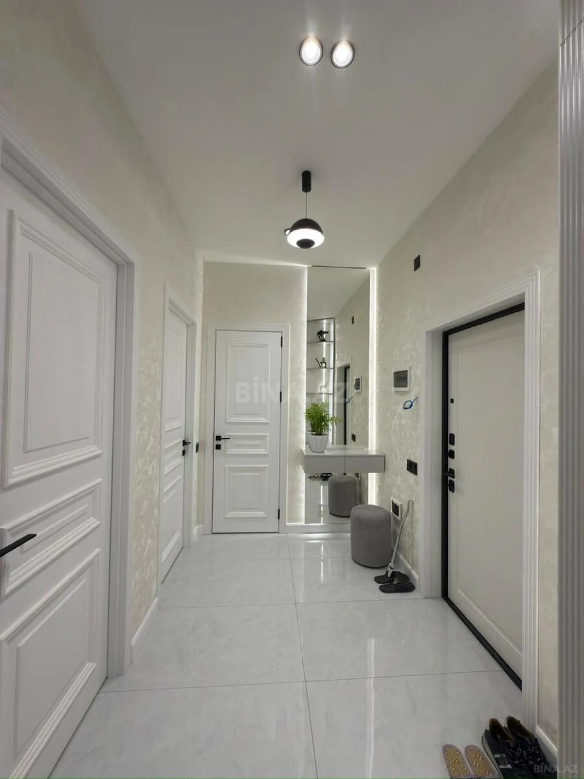 Satılır 2 otaqlı mənzil 80 m²