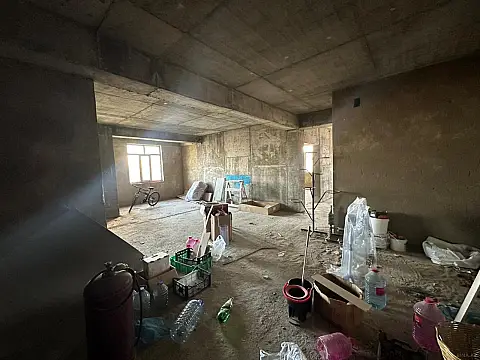 Satılır 3 otaqlı mənzil 147 m²