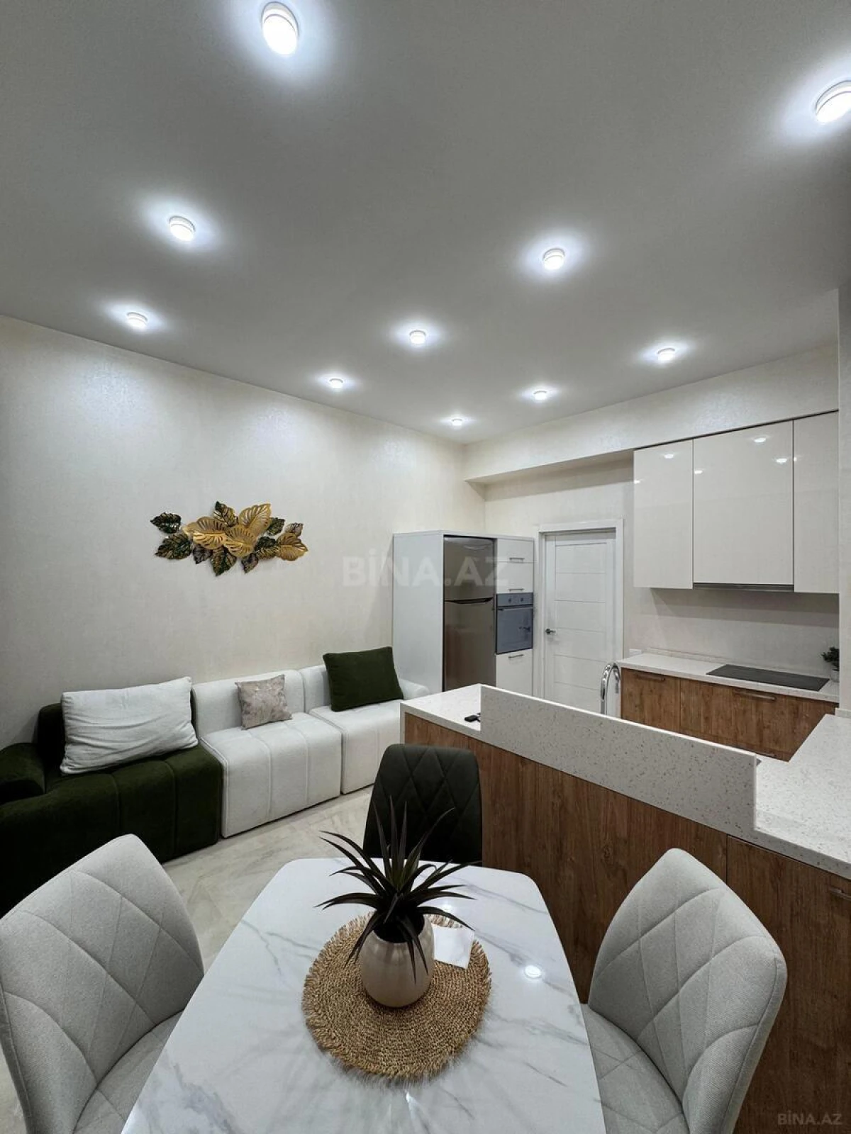 Satılır 3 otaqlı mənzil 91 m²