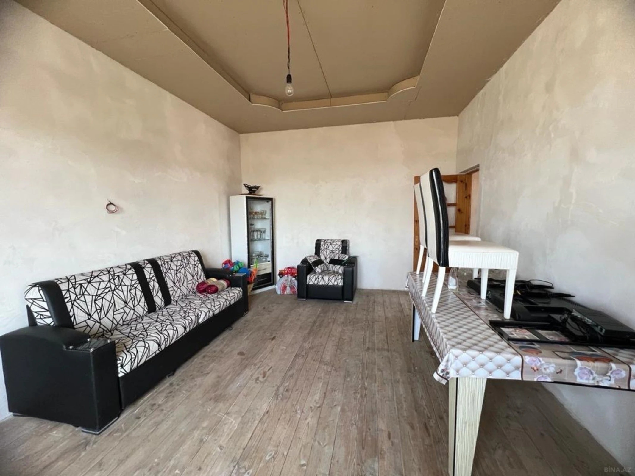 Satılır 3 otaqlı həyət evi 150 m²