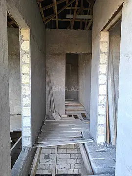 Satılır 6 otaqlı həyət evi 140 m²