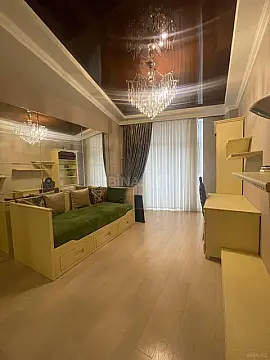 Kirayə verilir 4 otaqlı ofis 170 m²