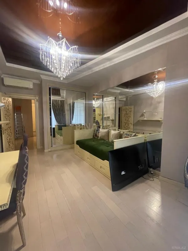 Kirayə verilir 4 otaqlı ofis 170 m²