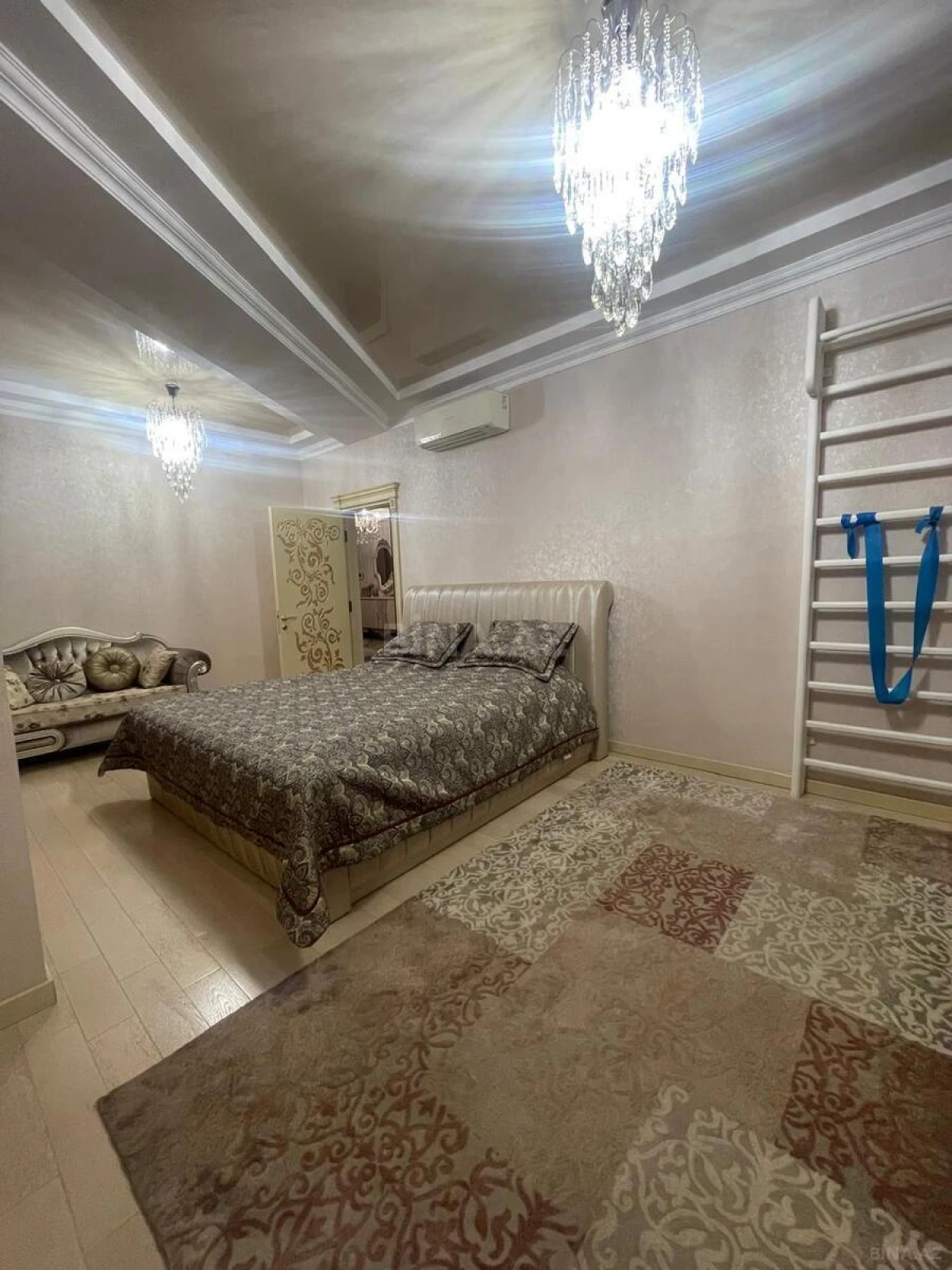 Kirayə verilir 4 otaqlı ofis 170 m²