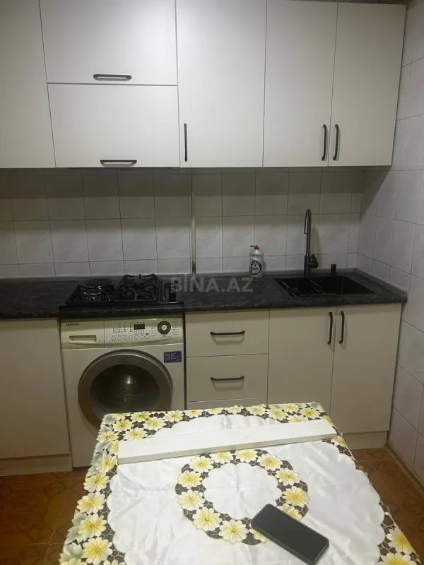 Kirayə verilir 3 otaqlı mənzil 90 m²