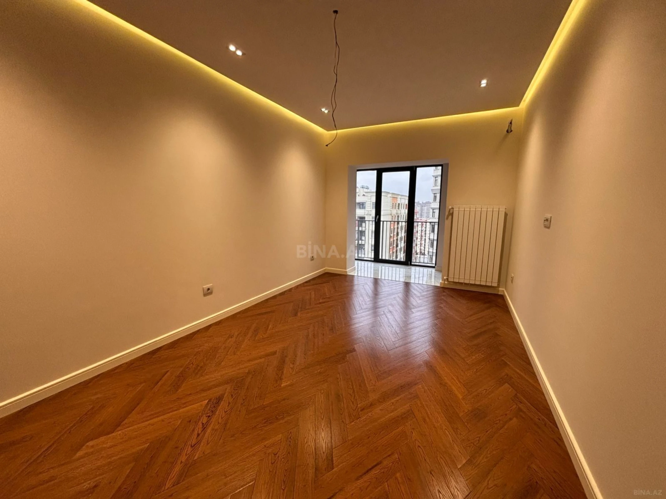 Satılır 2 otaqlı mənzil 68 m²