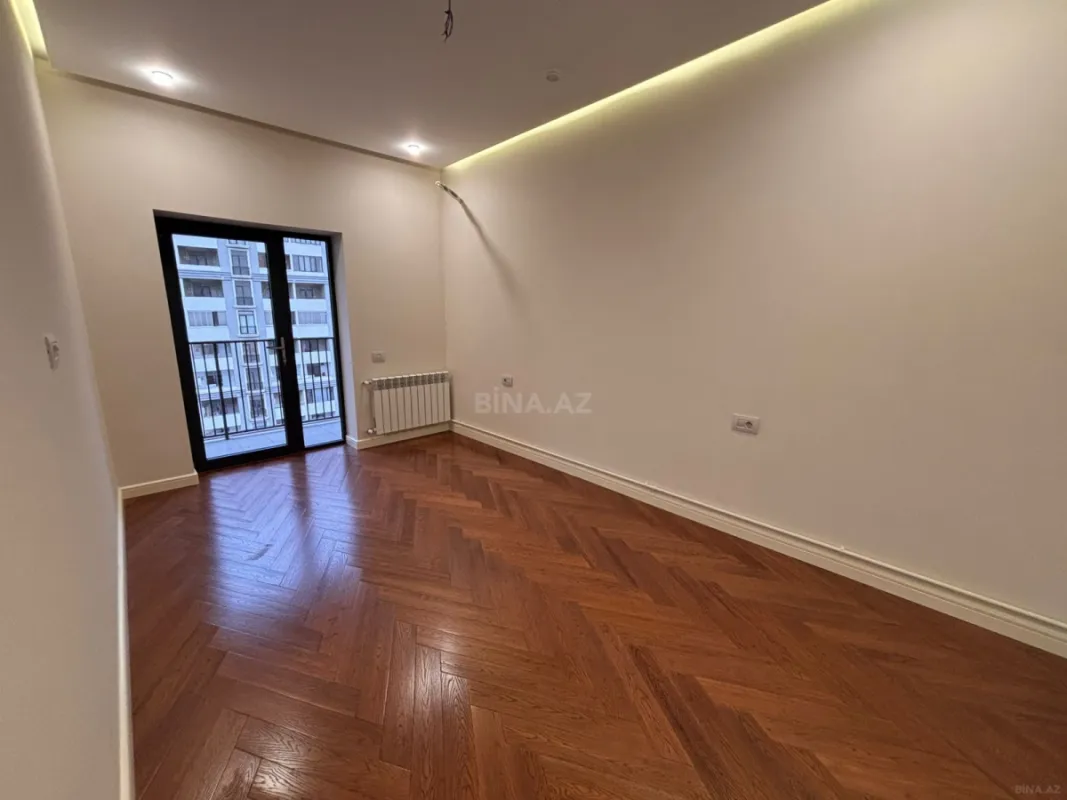 Satılır 2 otaqlı mənzil 68 m²