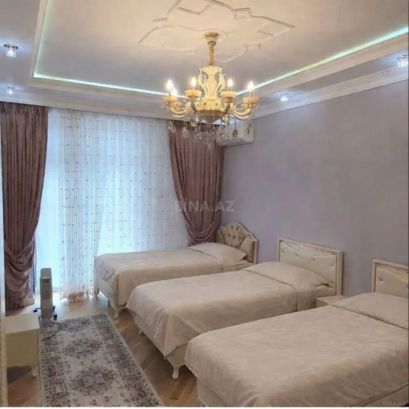 Kirayə verilir 3 otaqlı mənzil 148 m²
