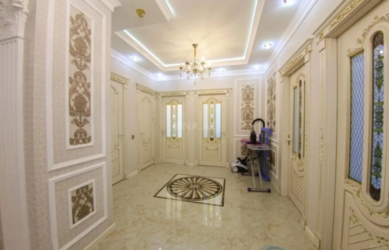 Kirayə verilir 3 otaqlı mənzil 148 m²