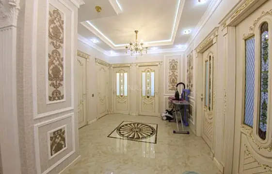 Kirayə verilir 3 otaqlı mənzil 148 m²