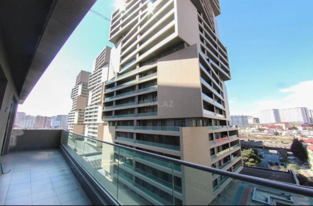 Kirayə verilir 3 otaqlı mənzil 148 m²