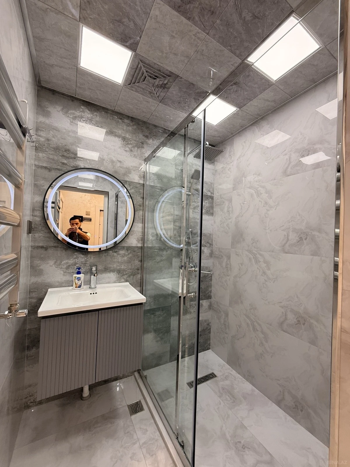 Satılır 2 otaqlı mənzil 65 m²