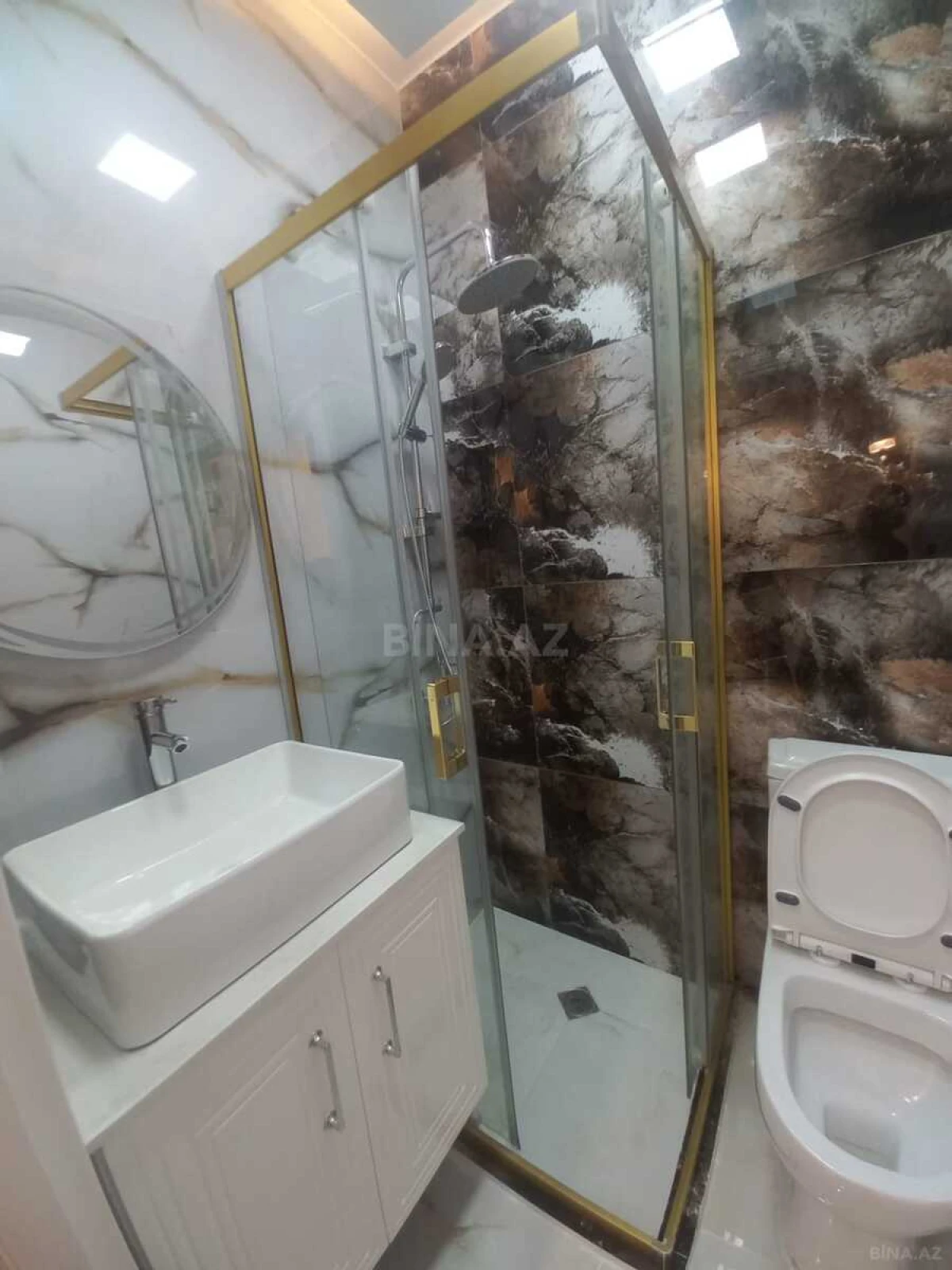 Satılır 2 otaqlı mənzil 62 m²