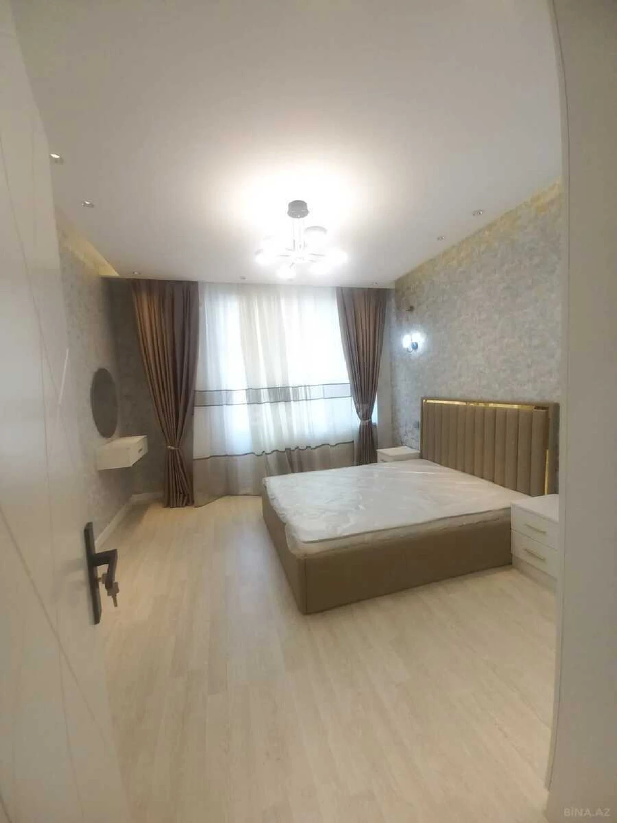 Satılır 2 otaqlı mənzil 62 m²