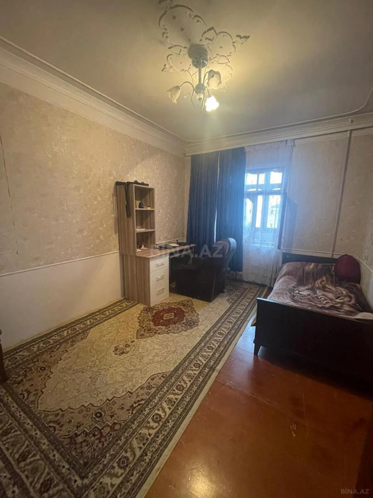 Satılır 5 otaqlı mənzil 120 m²