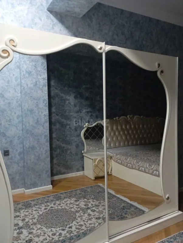 Kirayə verilir 2 otaqlı mənzil 90 m²