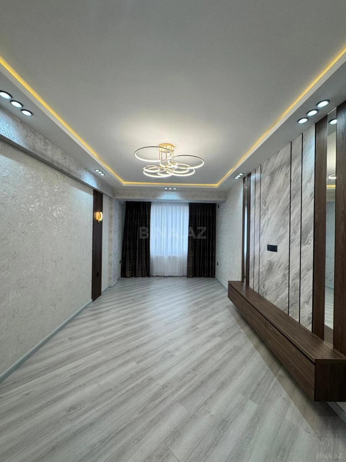 Satılır 3 otaqlı mənzil 88 m²